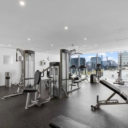 The Fawkner Apartment Bay-View Pool/Gym Free Parking Мельбурн Экстерьер фото