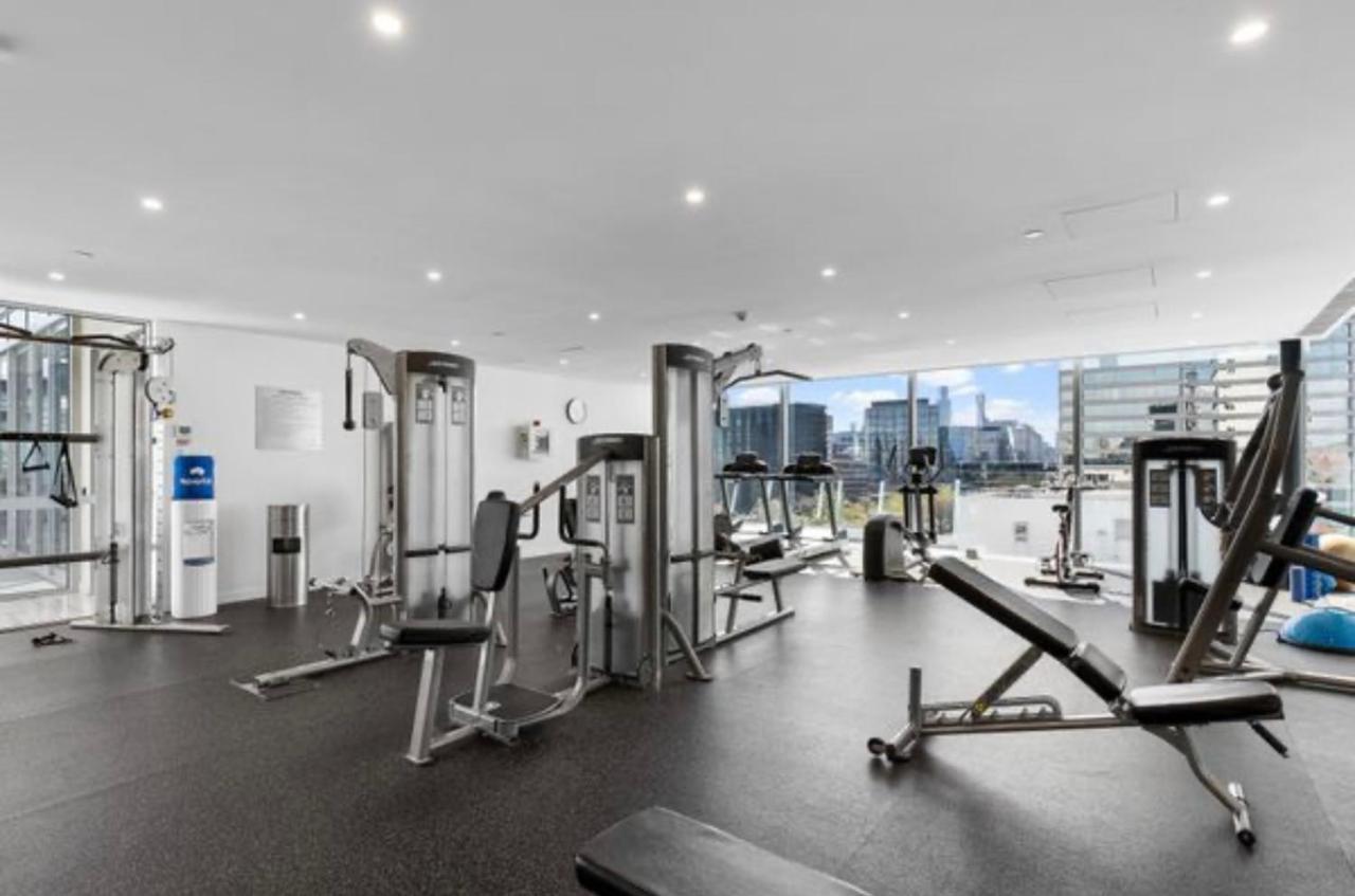 The Fawkner Apartment Bay-View Pool/Gym Free Parking Мельбурн Экстерьер фото
