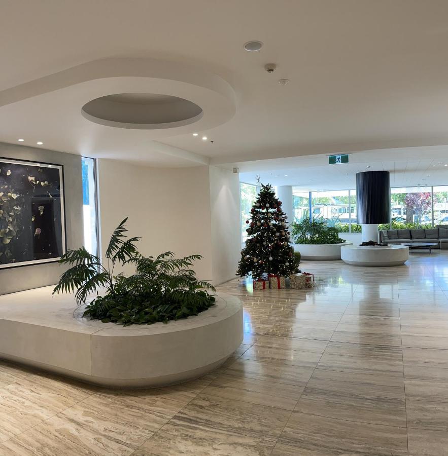 The Fawkner Apartment Bay-View Pool/Gym Free Parking Мельбурн Экстерьер фото