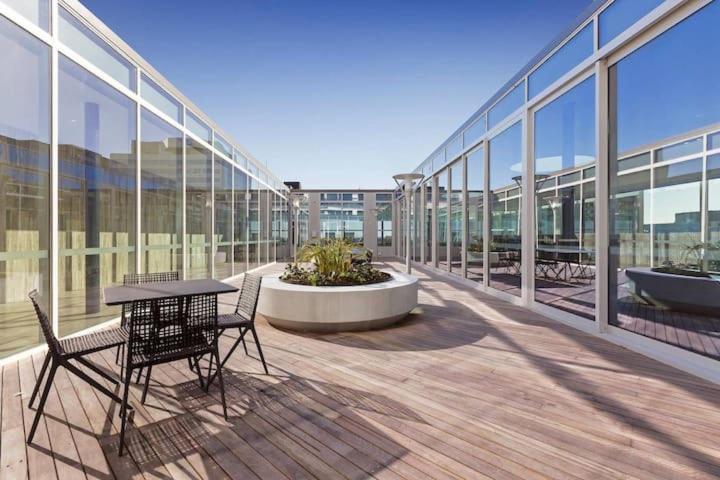 The Fawkner Apartment Bay-View Pool/Gym Free Parking Мельбурн Экстерьер фото